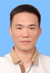 黄巍