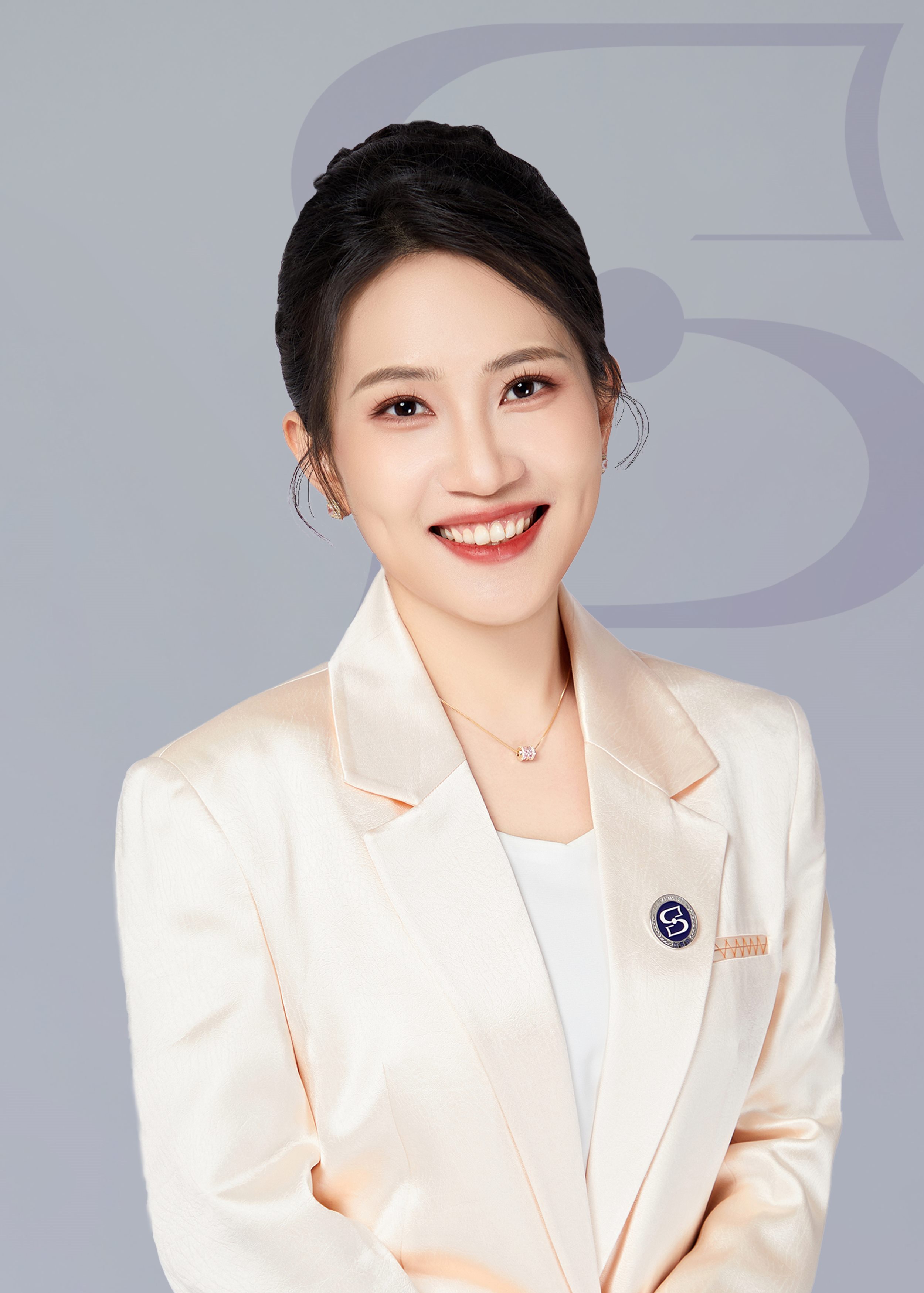 陈嘉丽