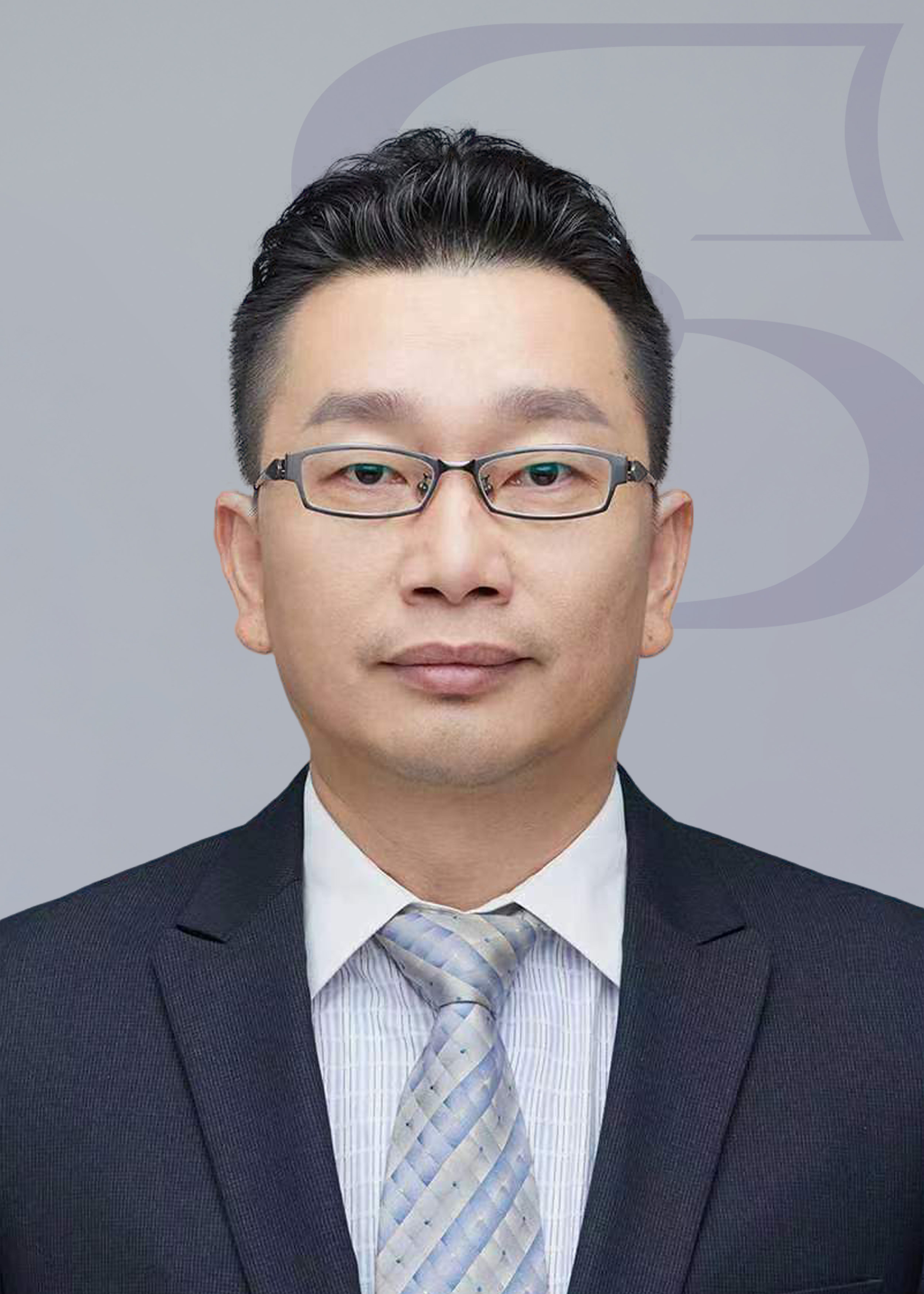 郑强彬 