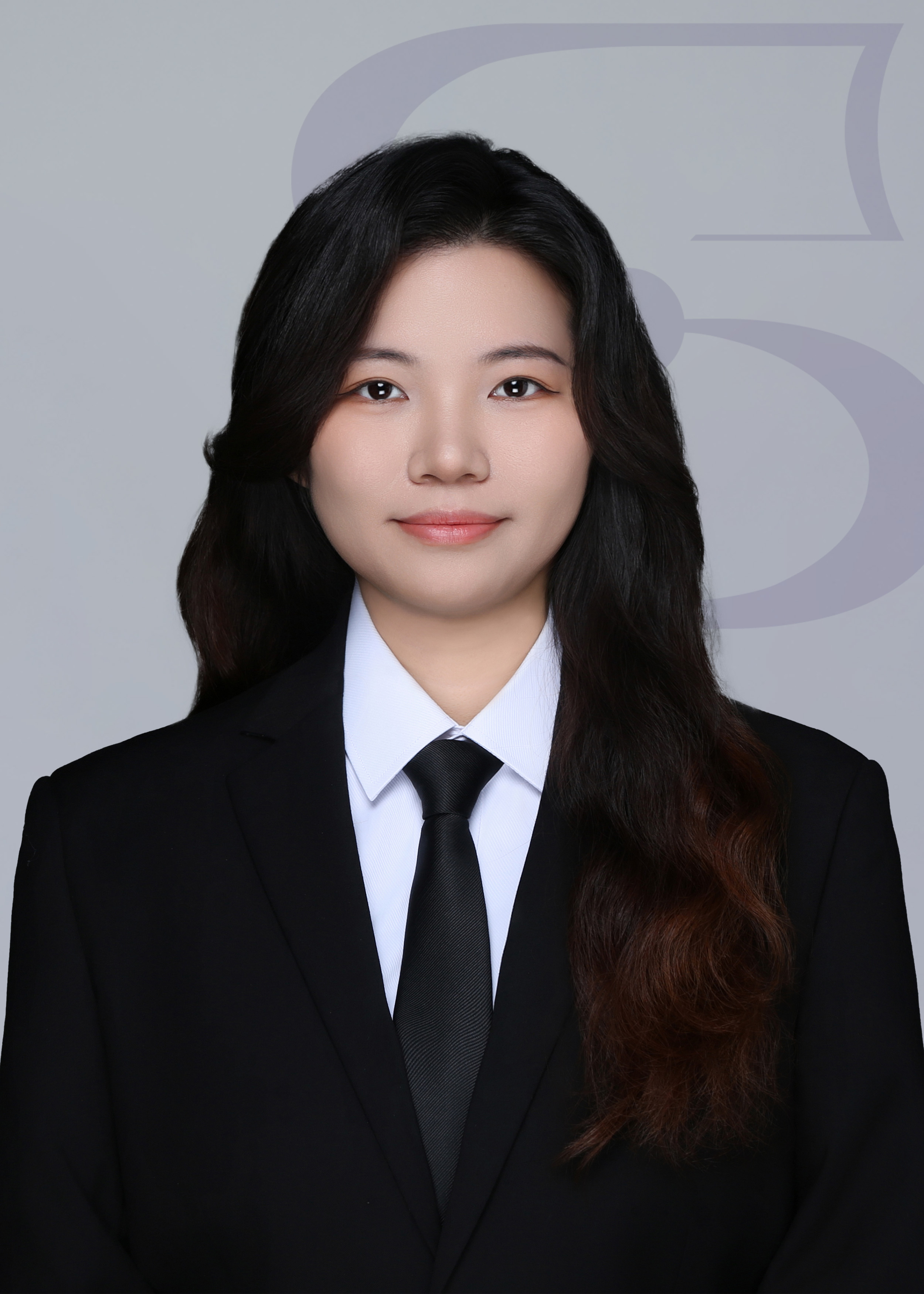 李艳楚