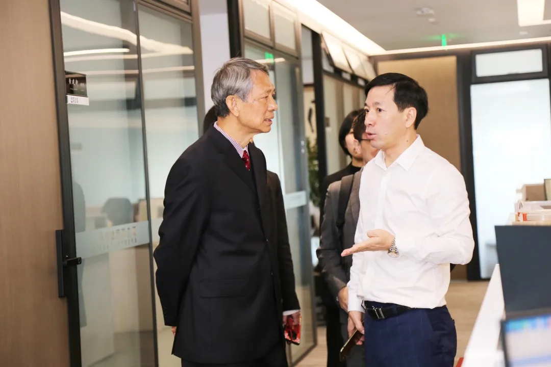 参观.jpg